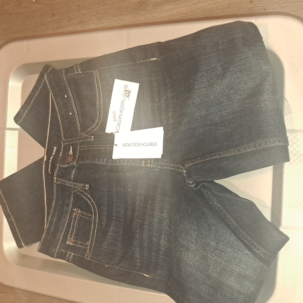 NWT CALVIN KLEIN JEANS - Picture 1 of 9